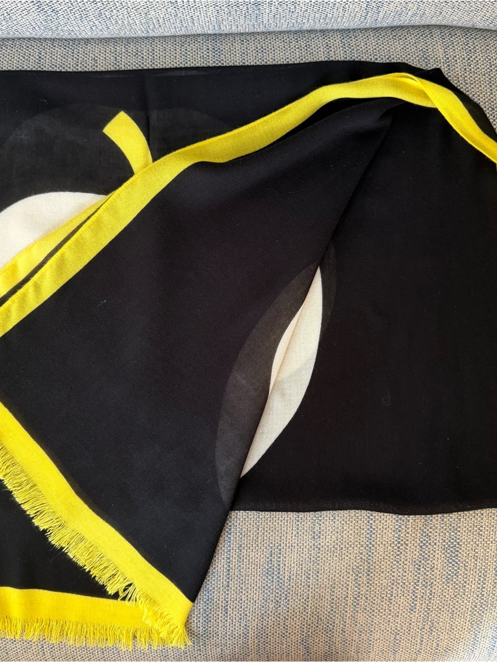 KATE SPADE SCARF/SHAWL! - Picture 6 of 6